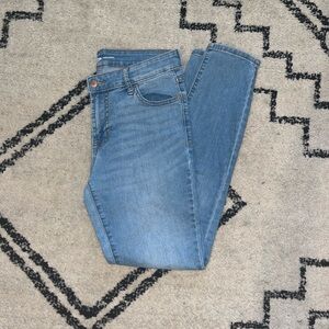Old Navy Size 6 Skinny Jeans